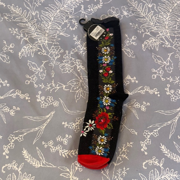 Ozone Women’s Colorful Floral Patterned Women's Socks - Picture 5 of 8